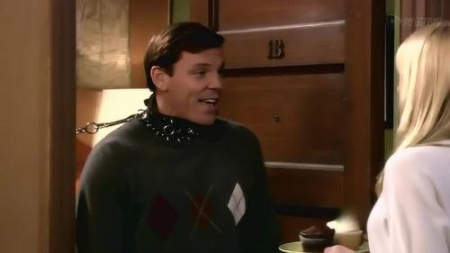 邻家金发美女,青春校园的璀璨星辰